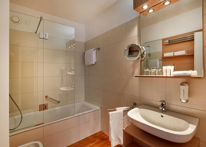 Hotell H4 Arcadia 4*