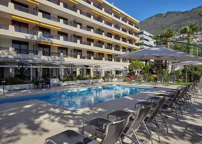 阿卡迪亚洛迦诺h4酒店 洛迦诺