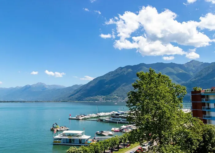 阿卡迪亚洛迦诺h4酒店 洛迦诺