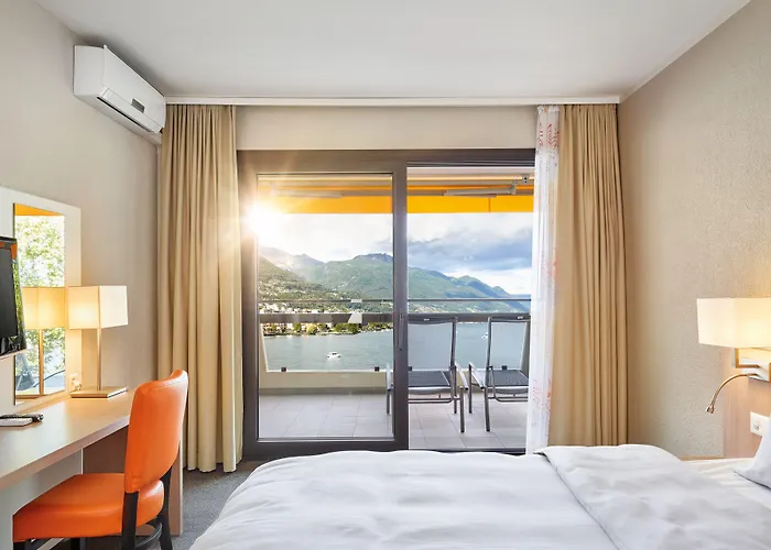 H4 Arcadia Hotell 4*